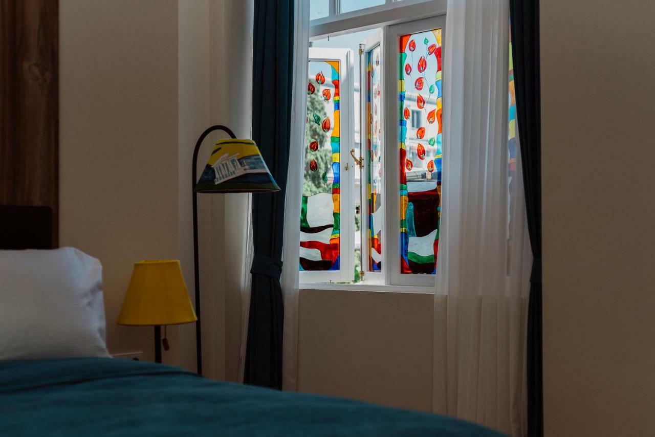 Boulevard Hotel Batoumi Extérieur photo