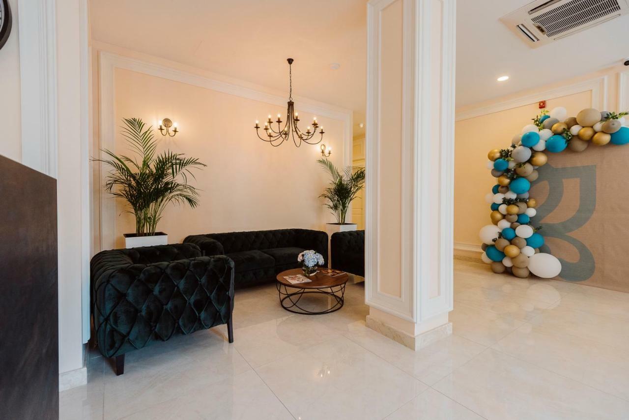 Boulevard Hotel Batoumi Extérieur photo