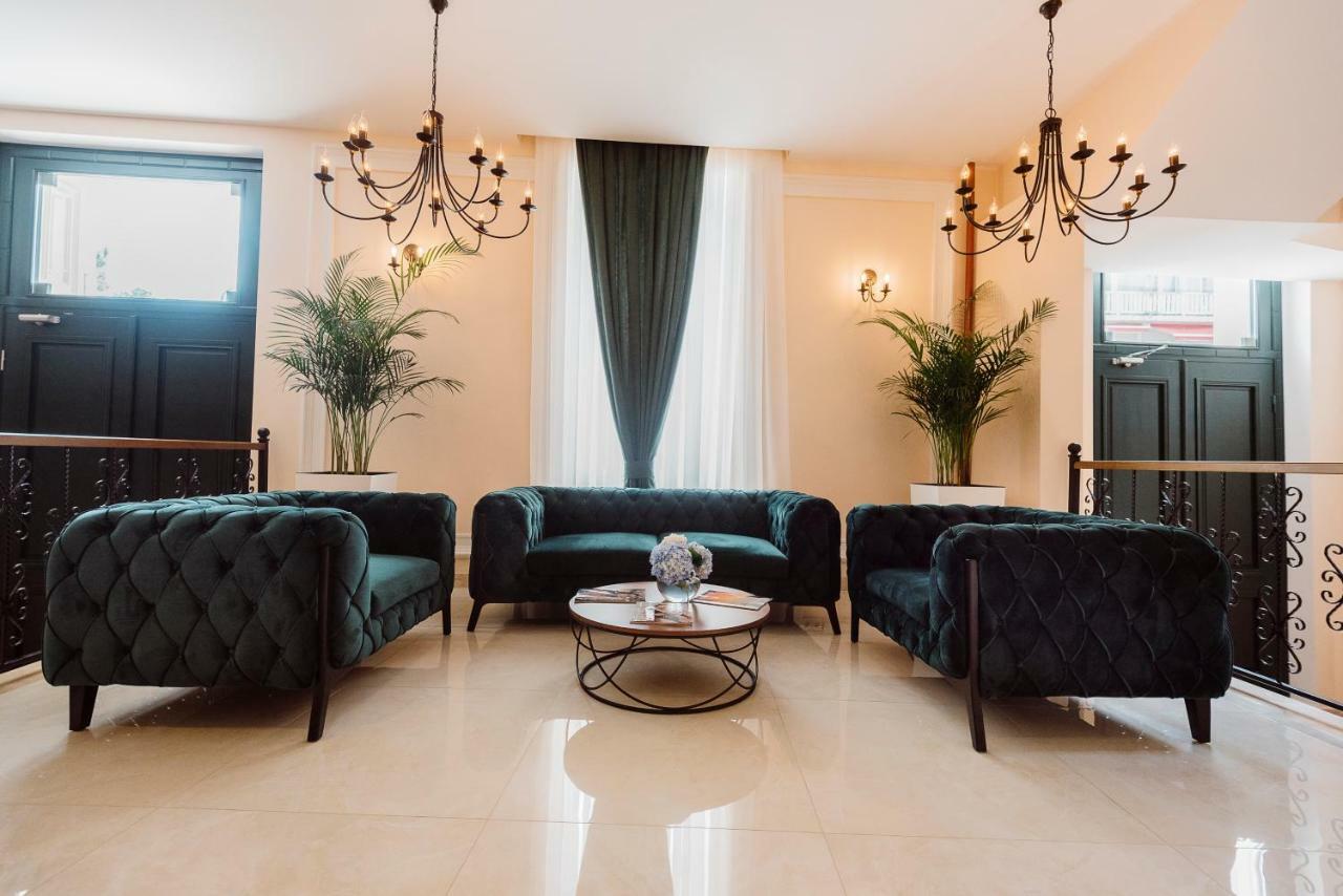 Boulevard Hotel Batoumi Extérieur photo